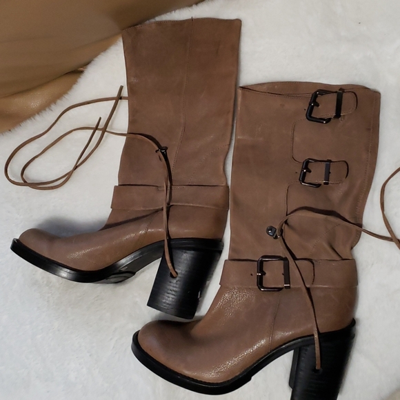 Vince Camuto skylas leather buckle boots - Picture 2 of 16